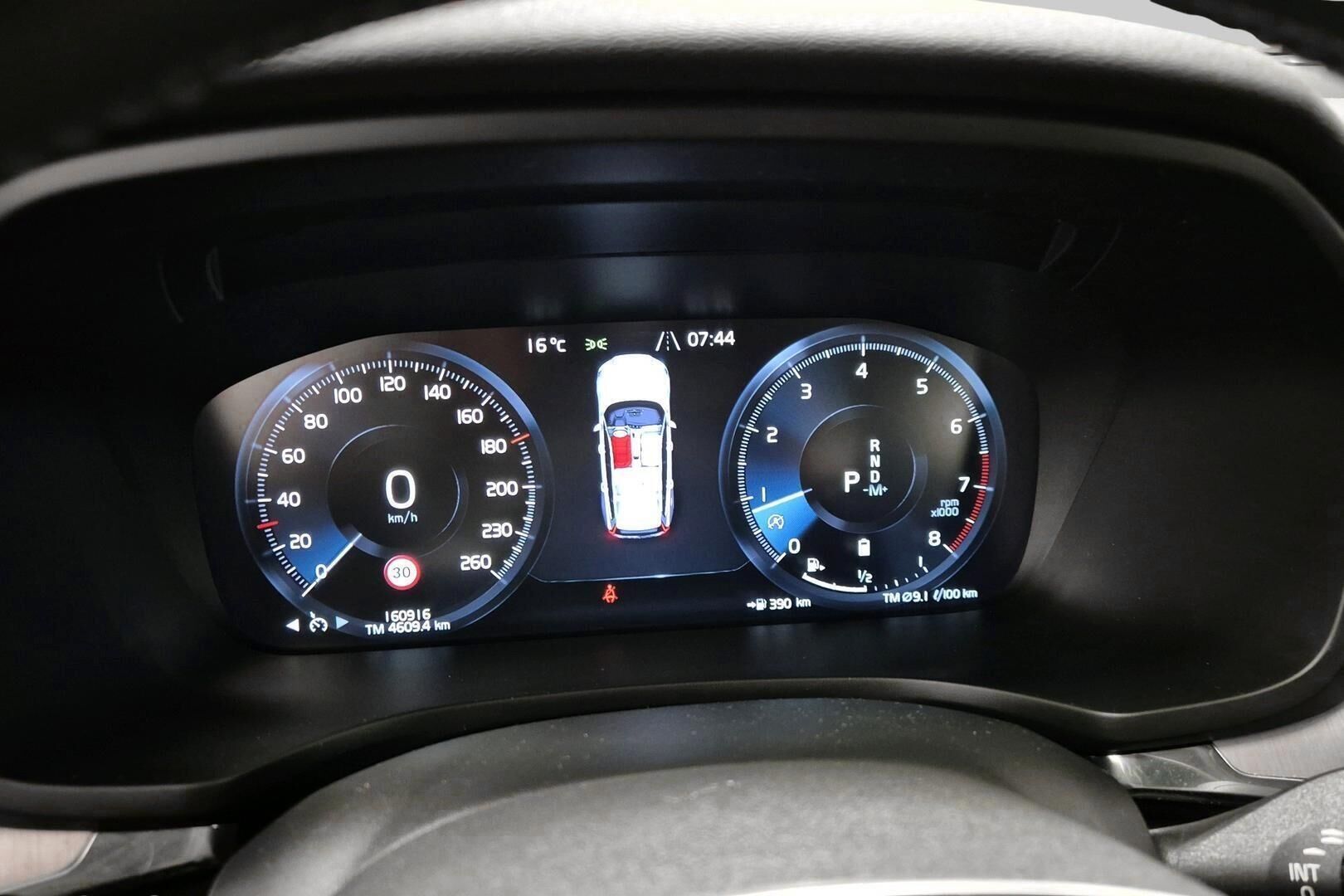 Volvo V60 iso kuva 13