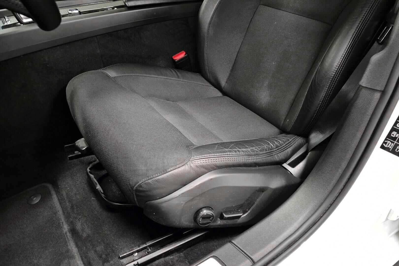 Volvo V60 iso kuva 21