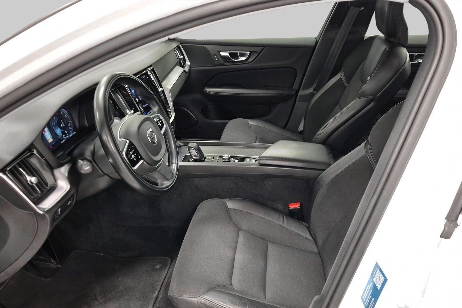 Volvo V60 iso kuva 8