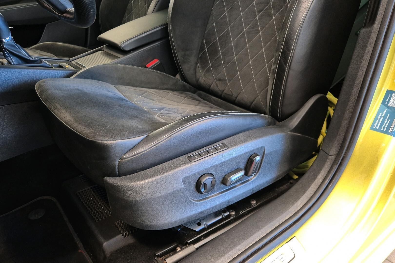 Skoda Superb iso kuva 22