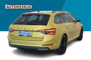 Skoda Superb esikatselu 5