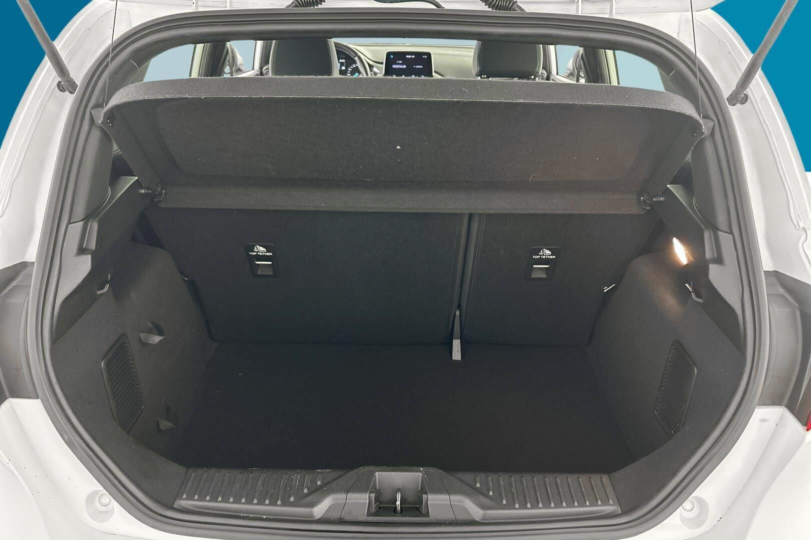 Ford Fiesta iso kuva 8