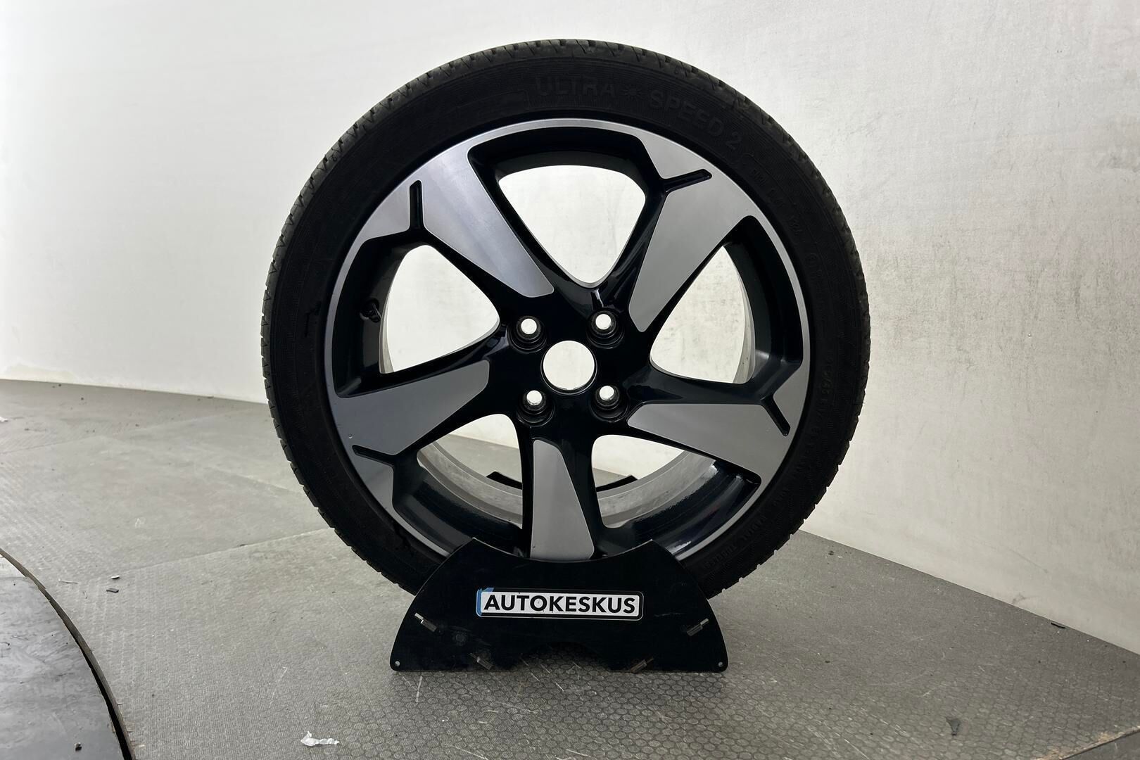 Ford Fiesta iso kuva 13