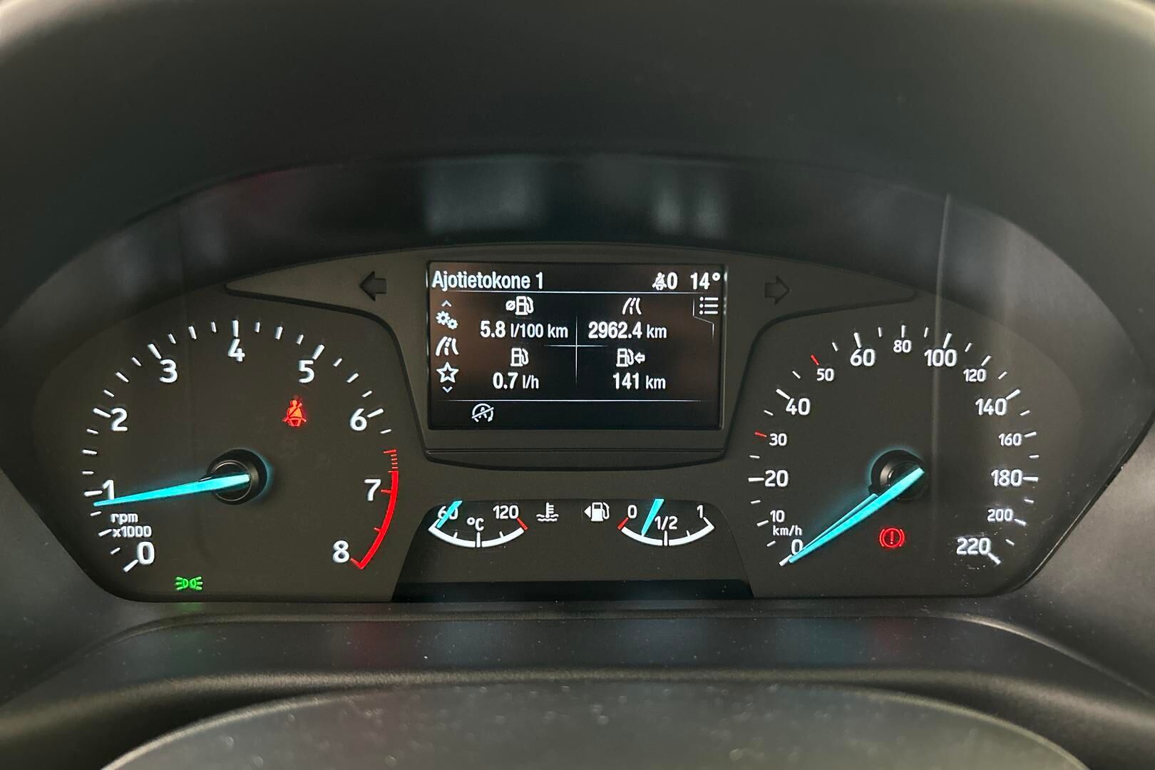 Ford Fiesta iso kuva 10