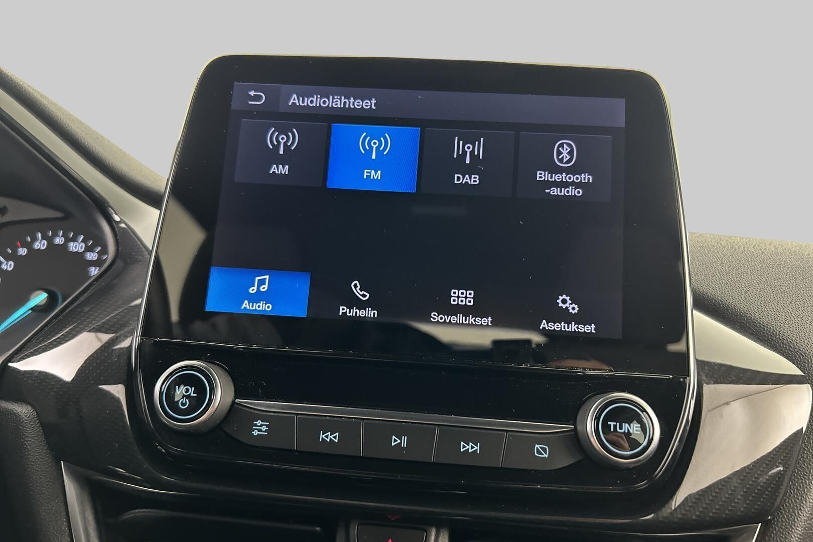 Ford Fiesta iso kuva 18