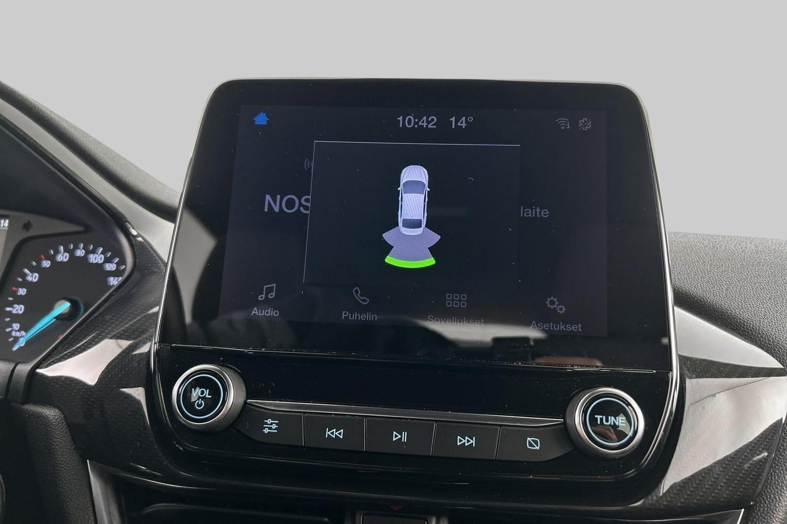 Ford Fiesta iso kuva 19