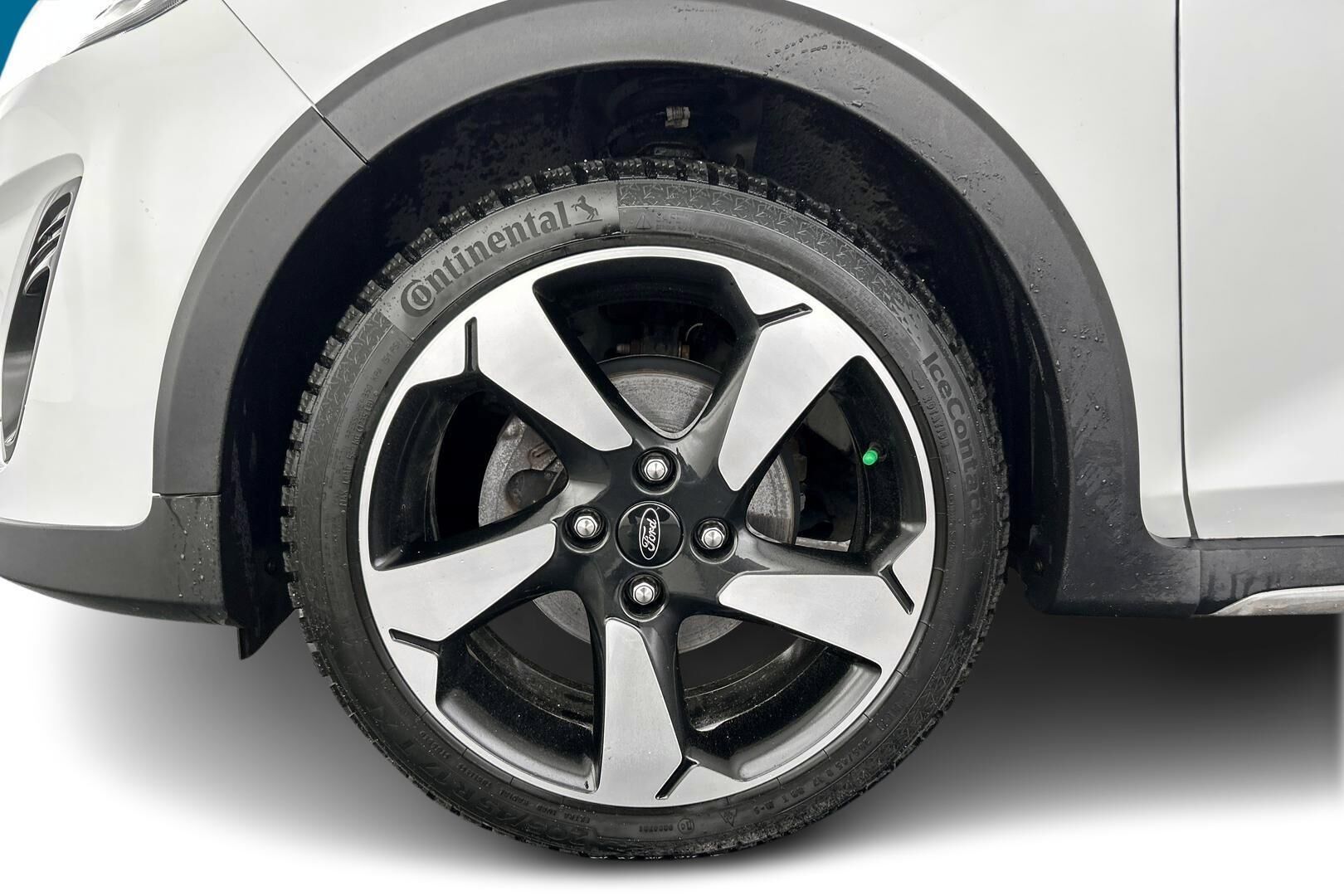 Ford Fiesta iso kuva 22