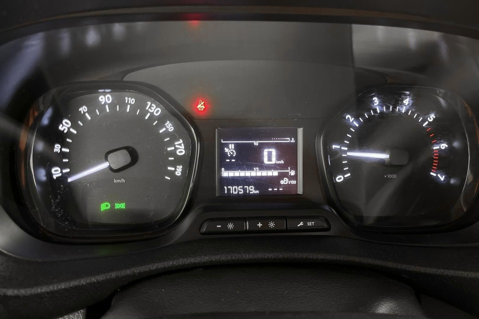 Toyota Proace Verso iso kuva 14