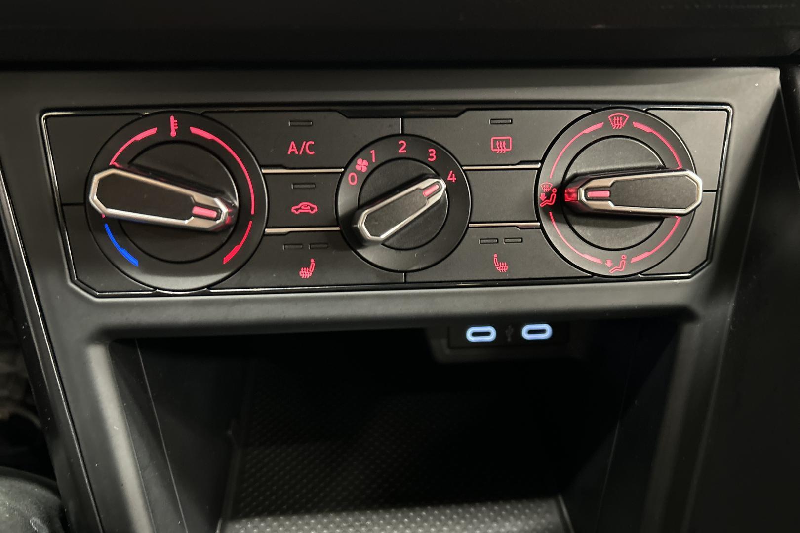 Volkswagen Polo iso kuva 15