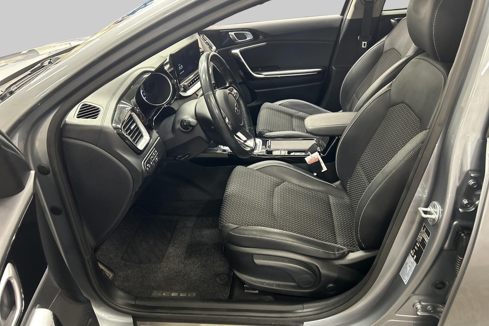 Kia XCeed iso kuva 9