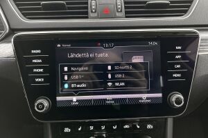 Skoda Superb esikatselu 26