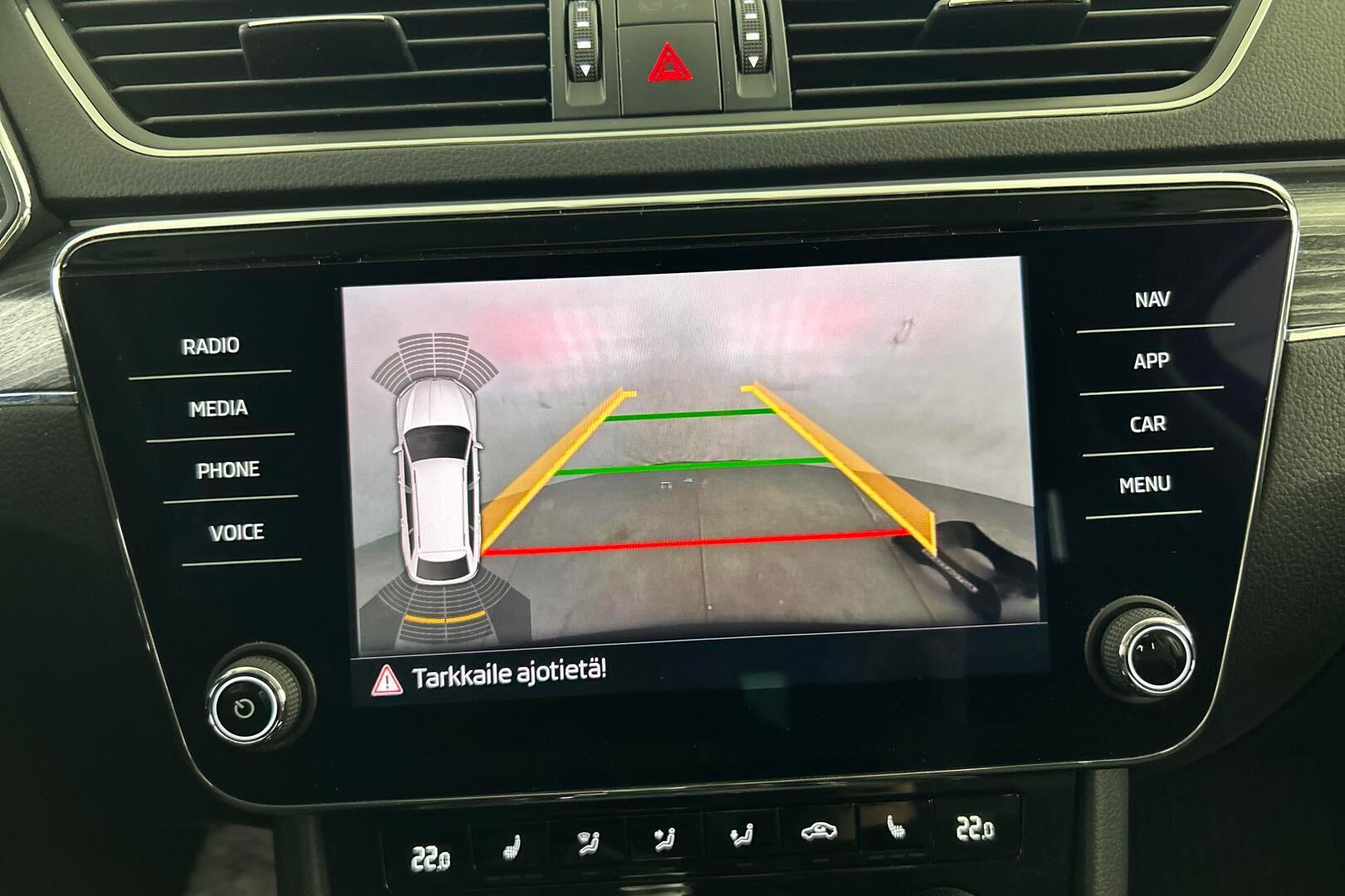 Skoda Superb iso kuva 30