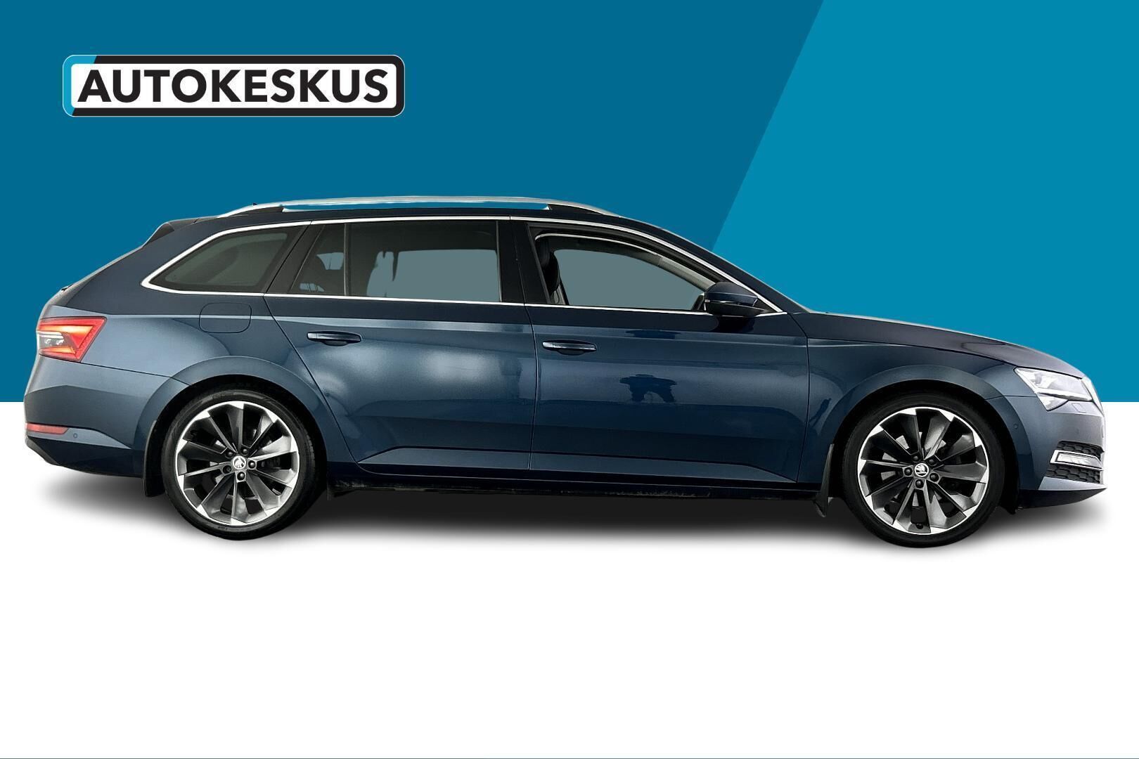 Skoda Superb iso kuva 4
