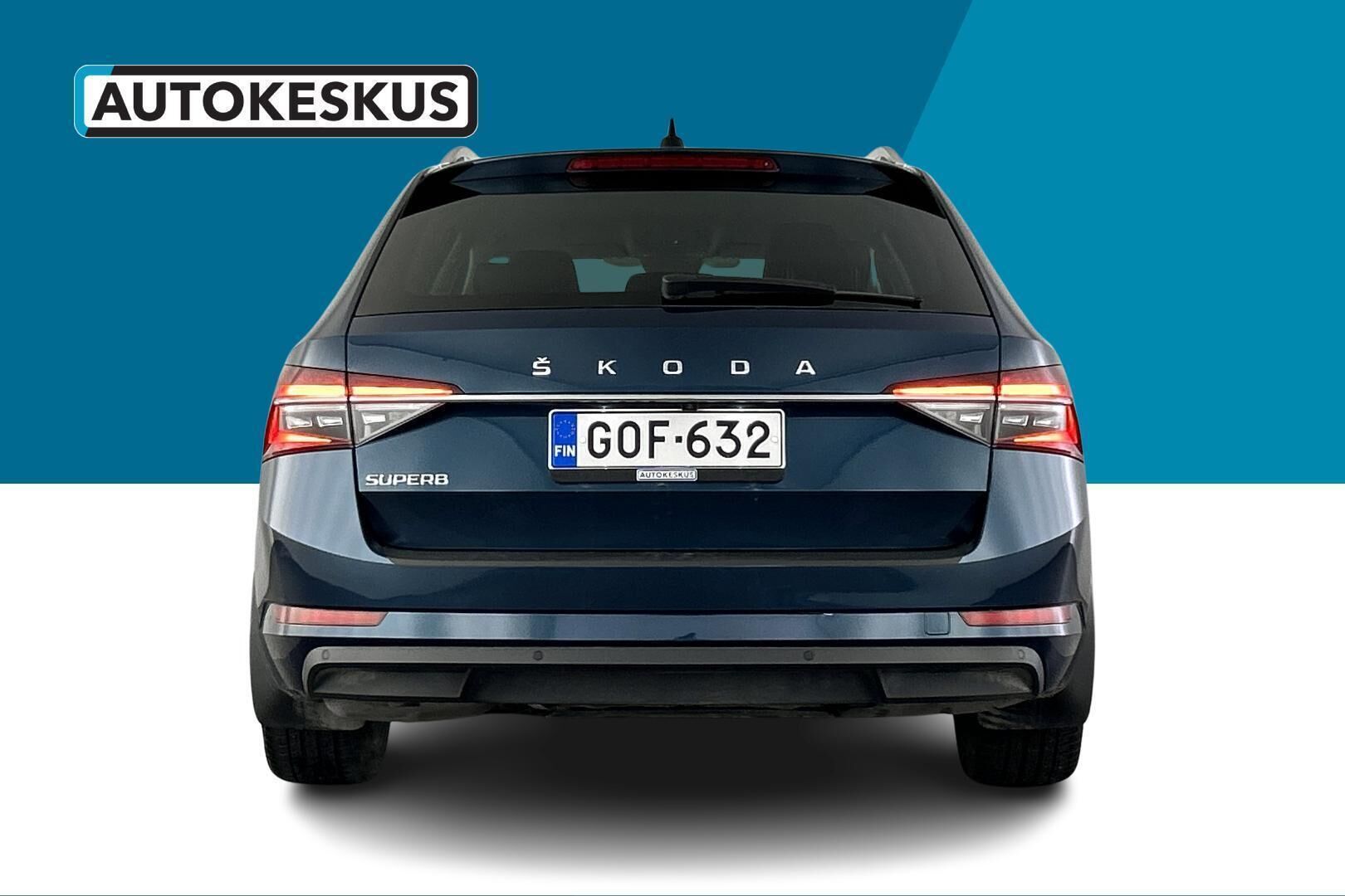 Skoda Superb iso kuva 6