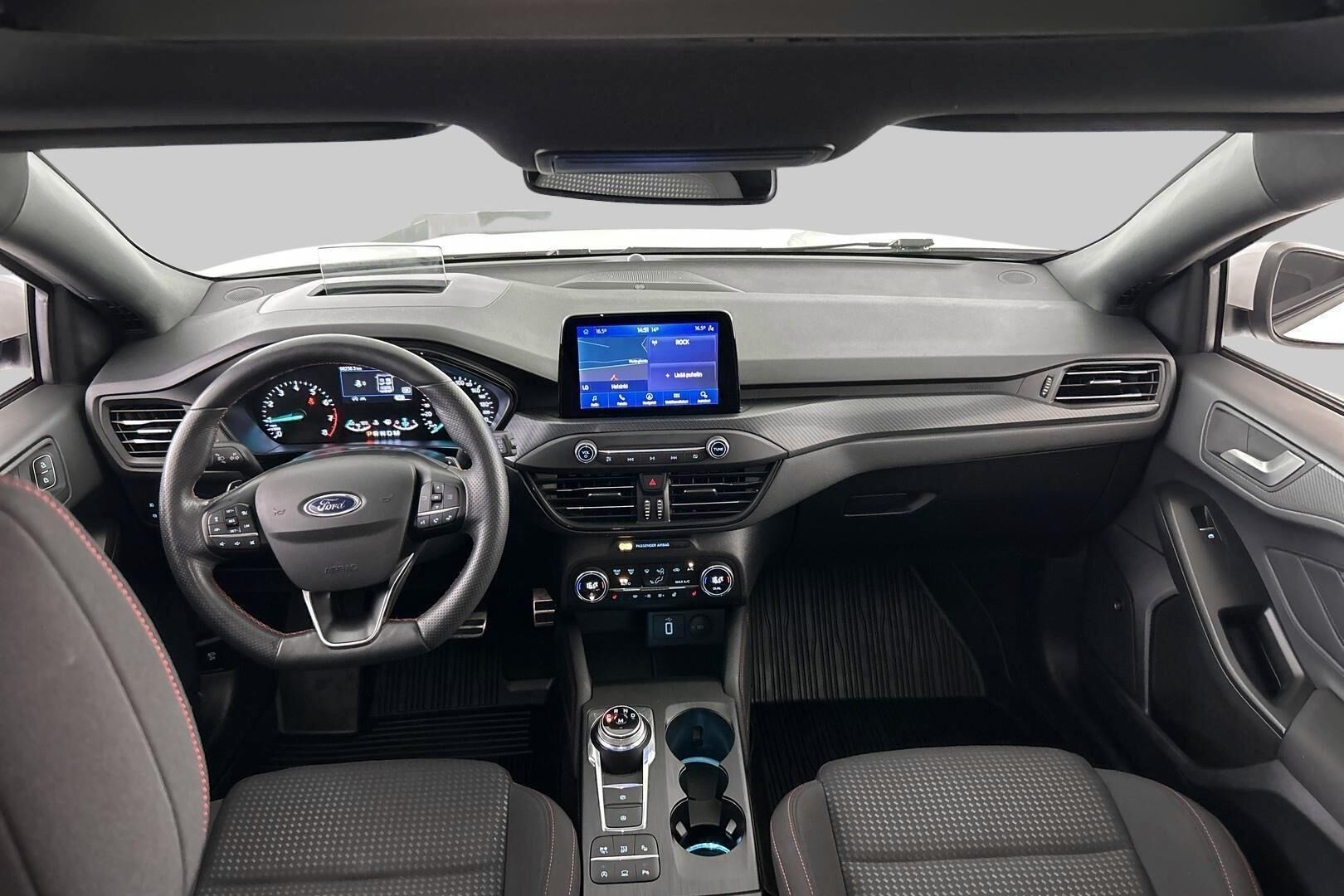 Ford Focus iso kuva 10