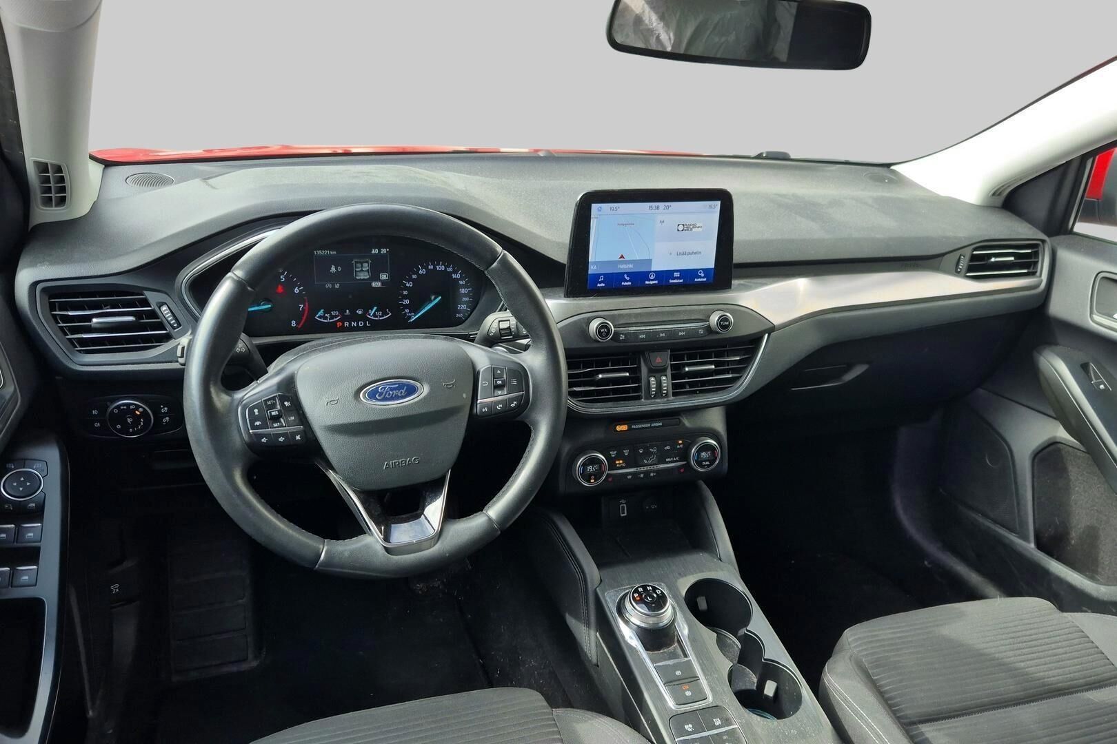 Ford Focus iso kuva 1