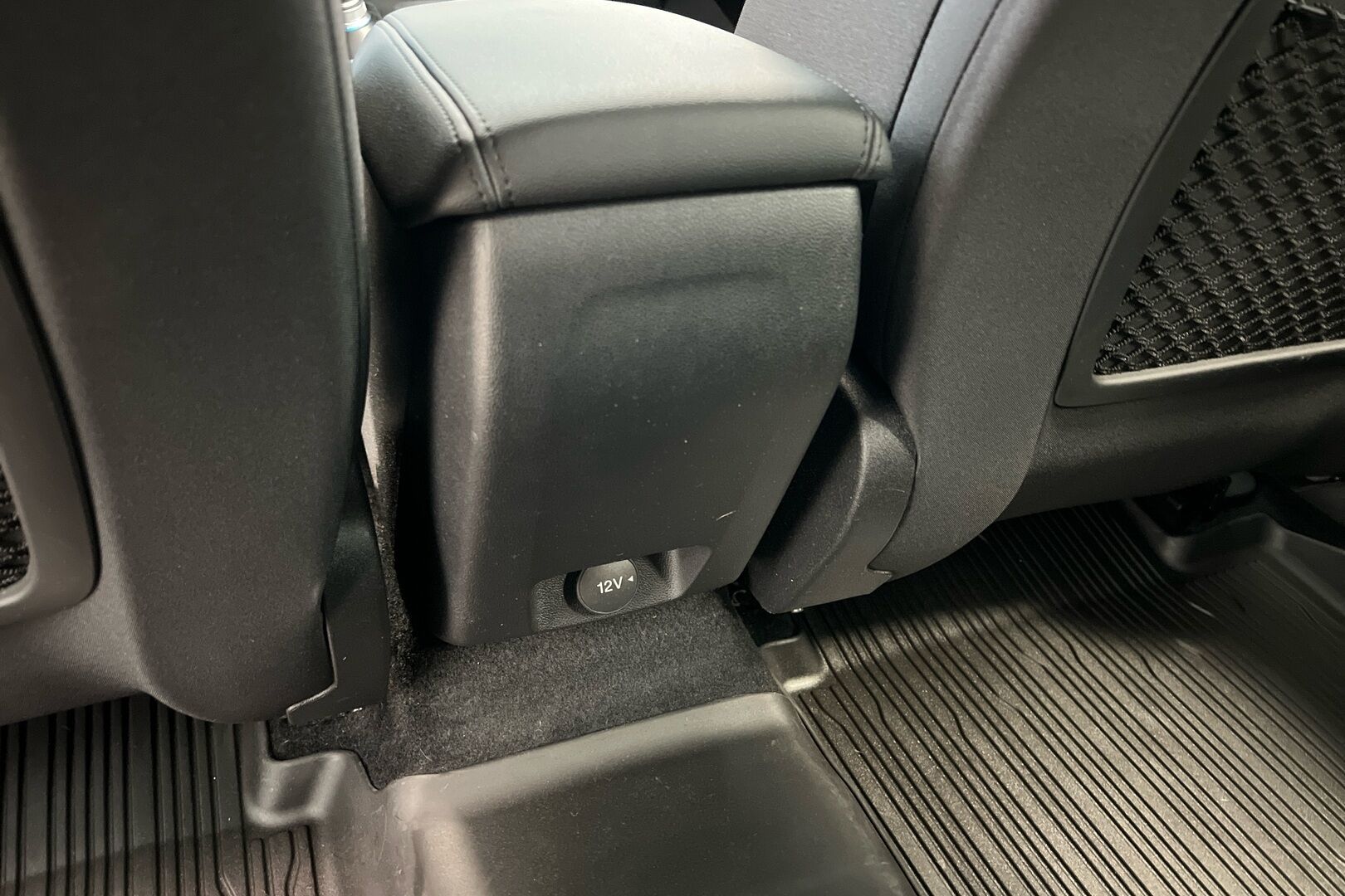 Ford Focus iso kuva 15