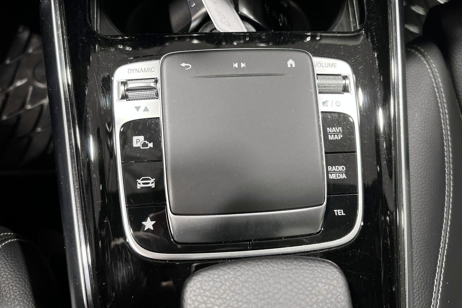 Mercedes-Benz B iso kuva 14