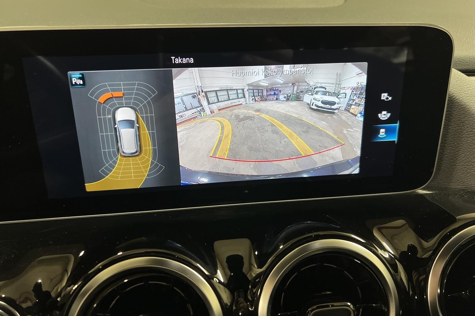 Mercedes-Benz B iso kuva 23