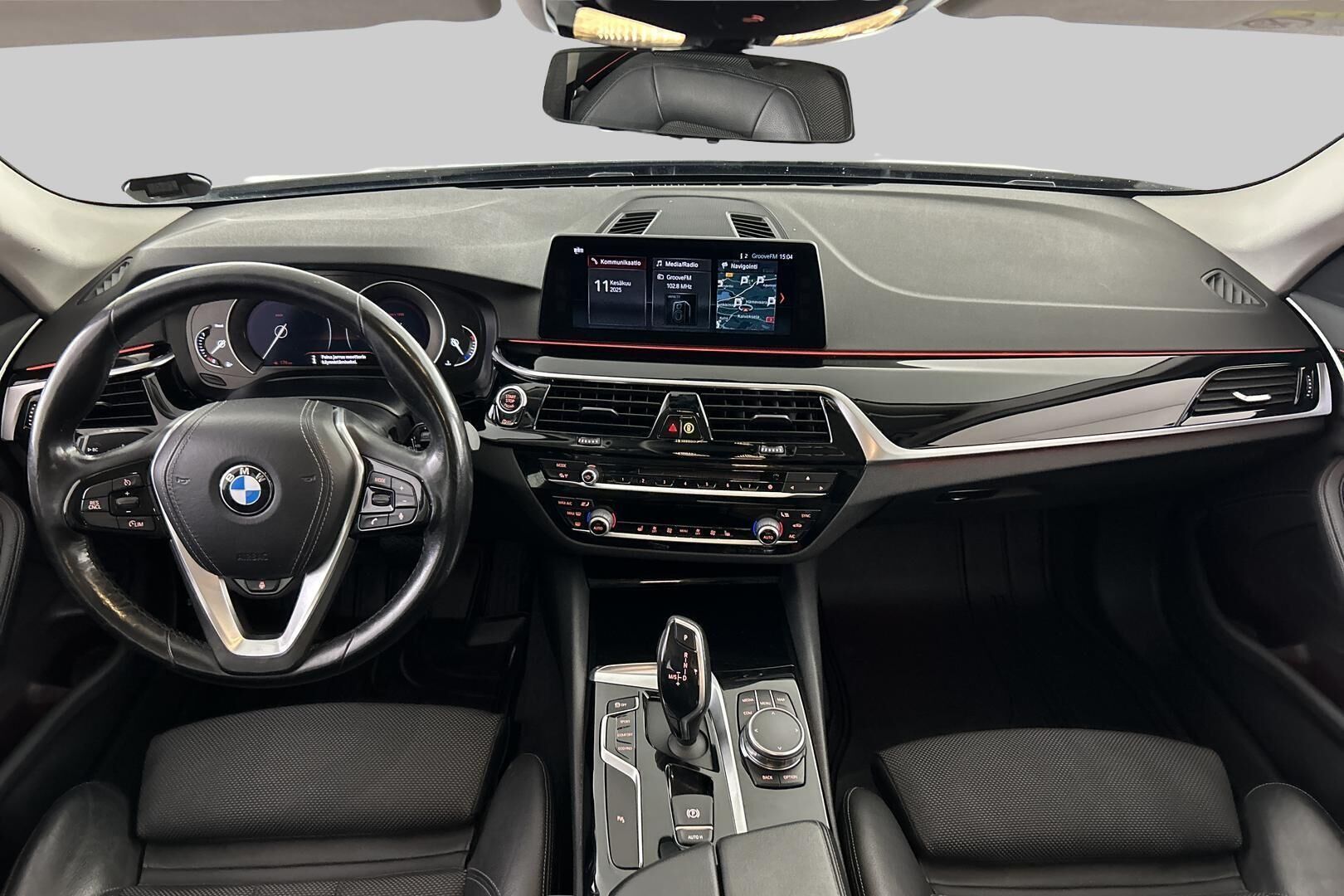 BMW 5-SARJA iso kuva 10