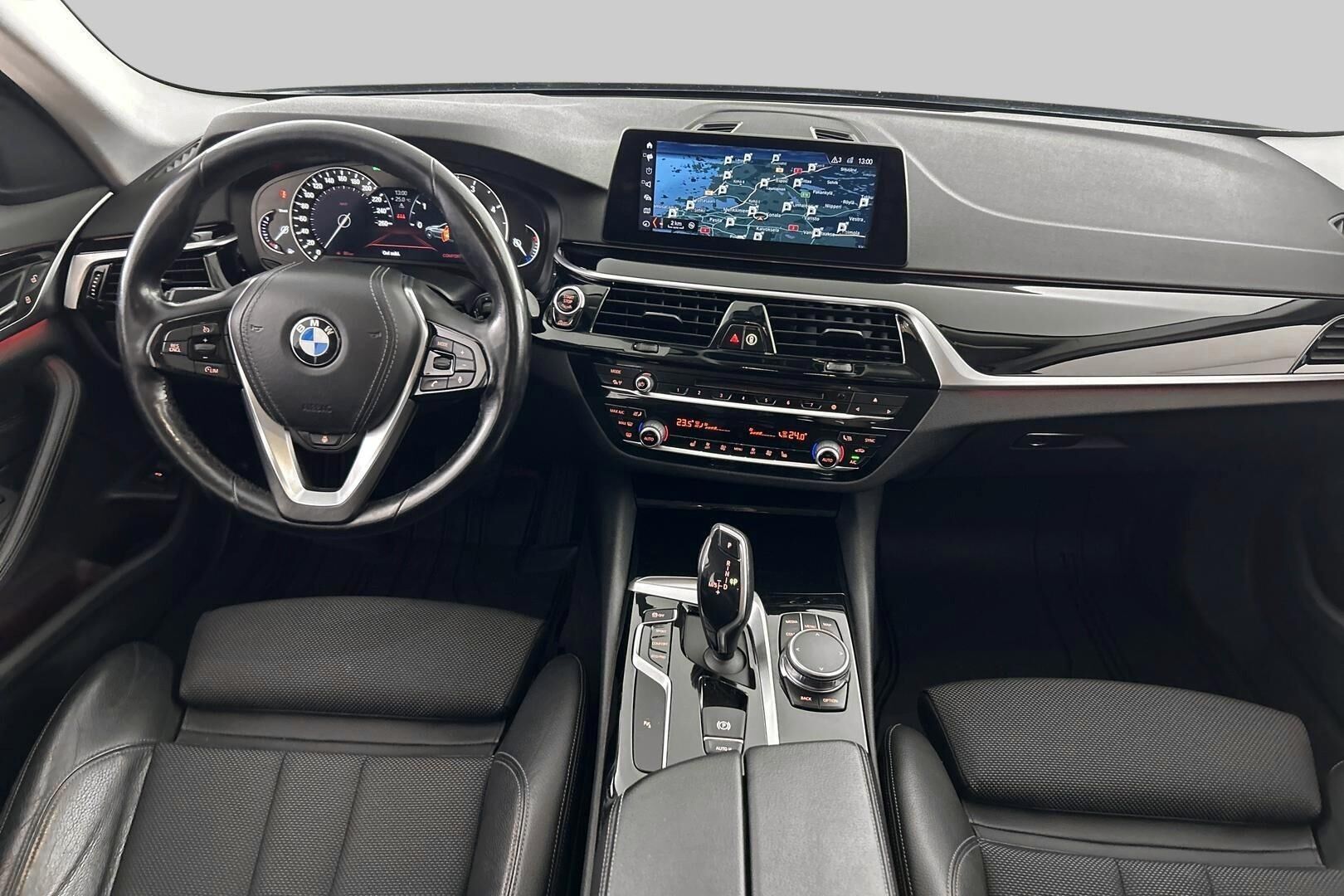 BMW 5-SARJA iso kuva 11