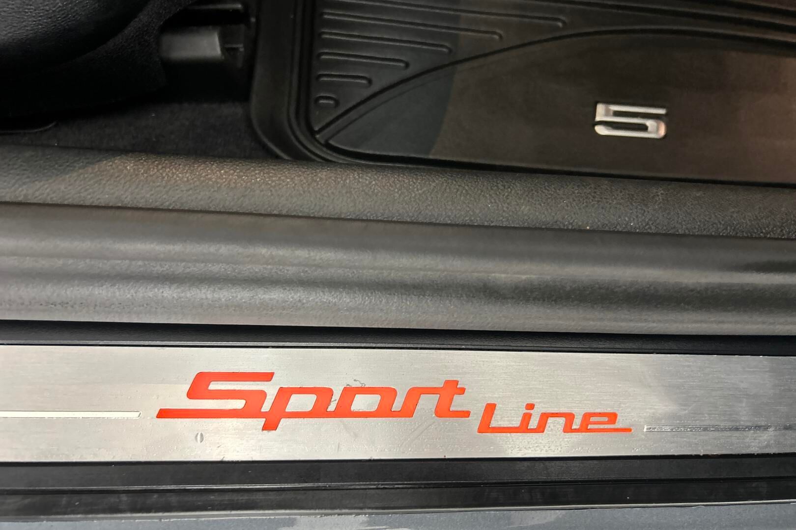 BMW 5-SARJA iso kuva 13