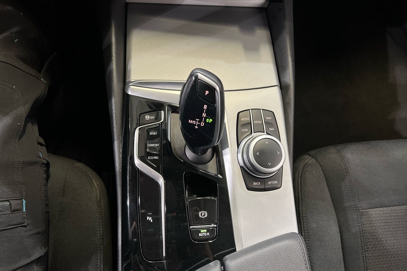 BMW 5-sarja iso kuva 21