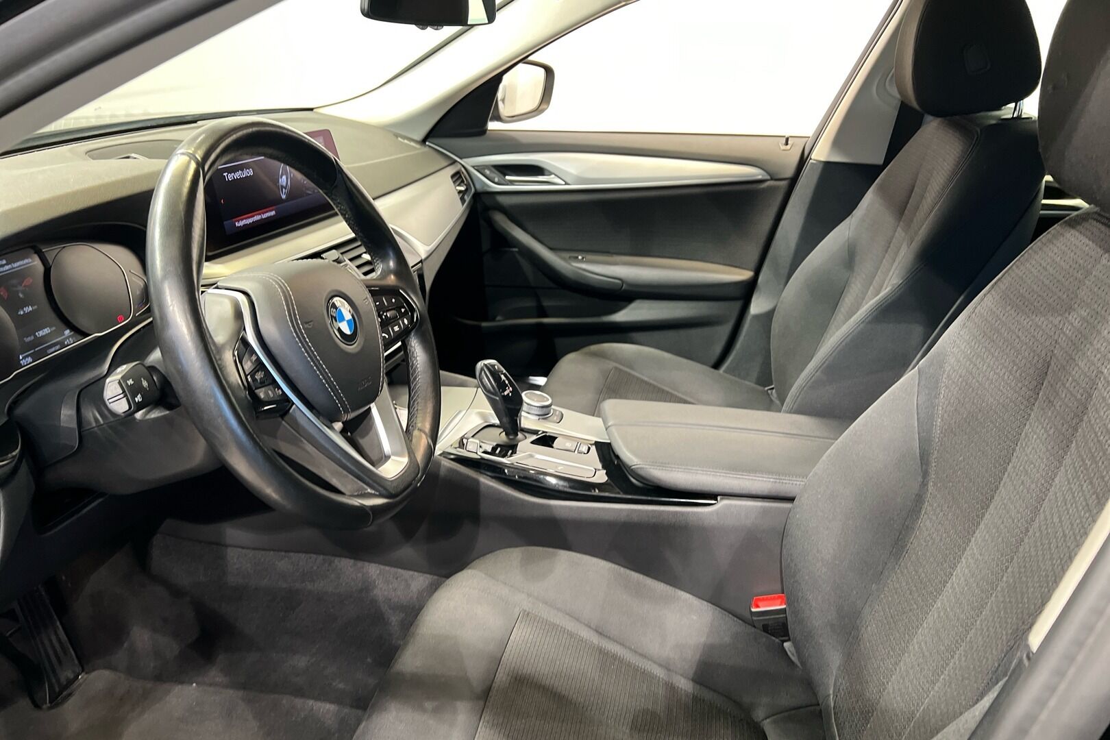 BMW 5-sarja iso kuva 4