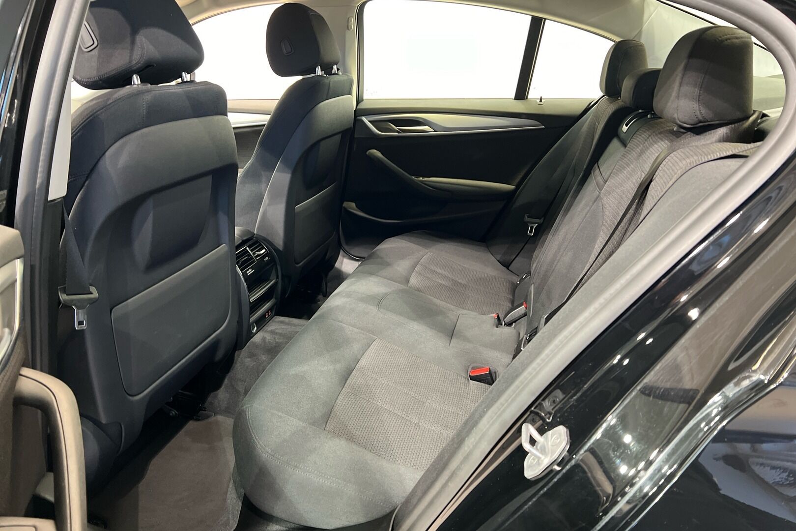BMW 5-sarja iso kuva 6