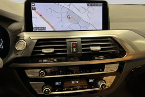 BMW X3 esikatselu 21