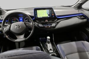 Toyota C-HR esikatselu 10