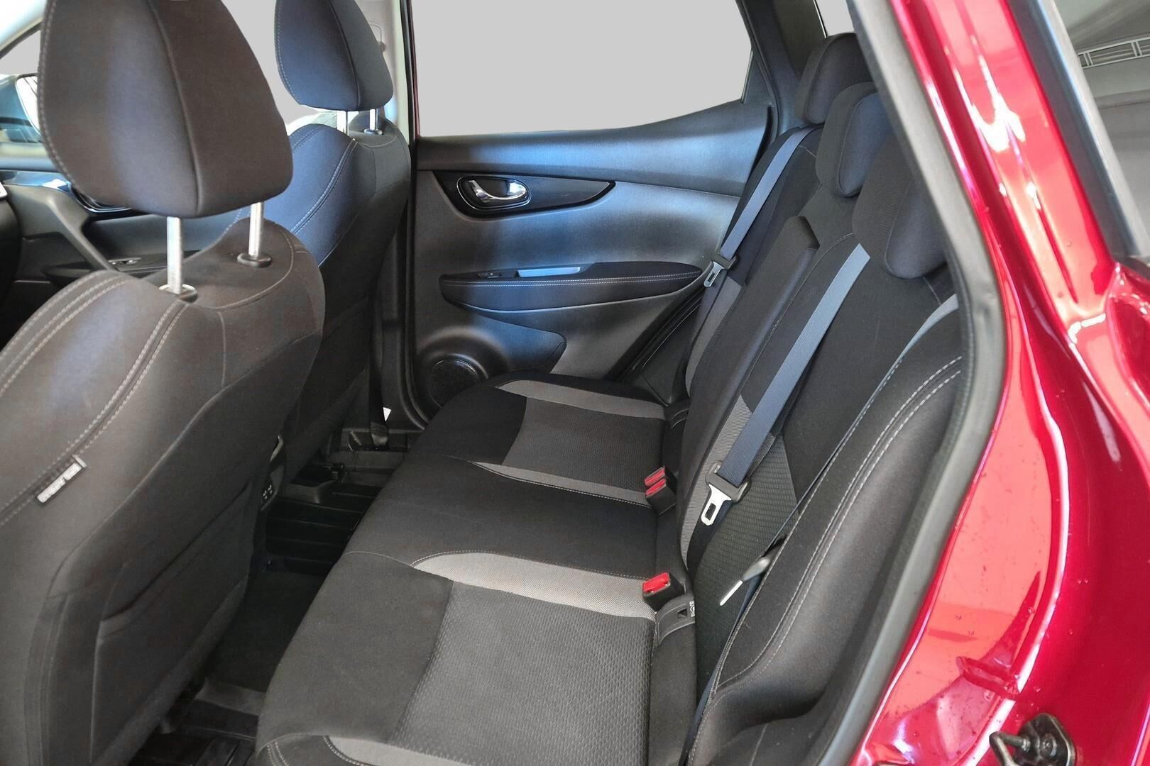Nissan Qashqai iso kuva 10