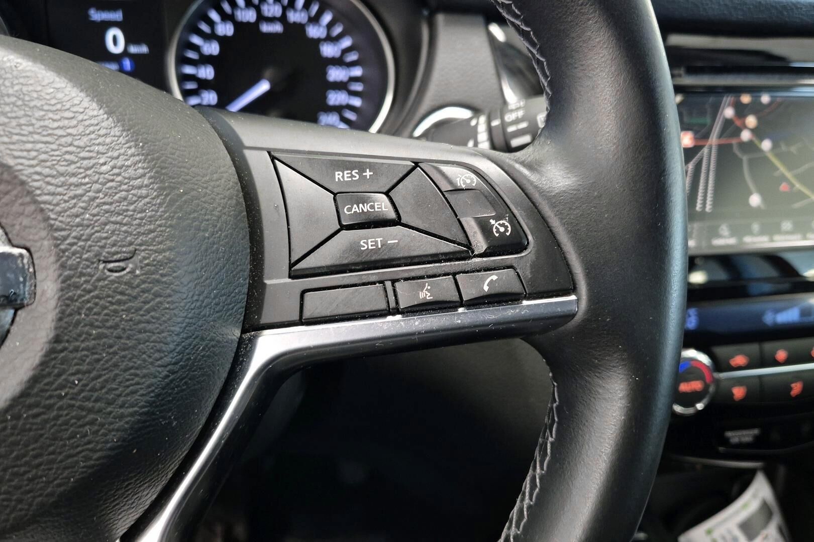 Nissan Qashqai iso kuva 18