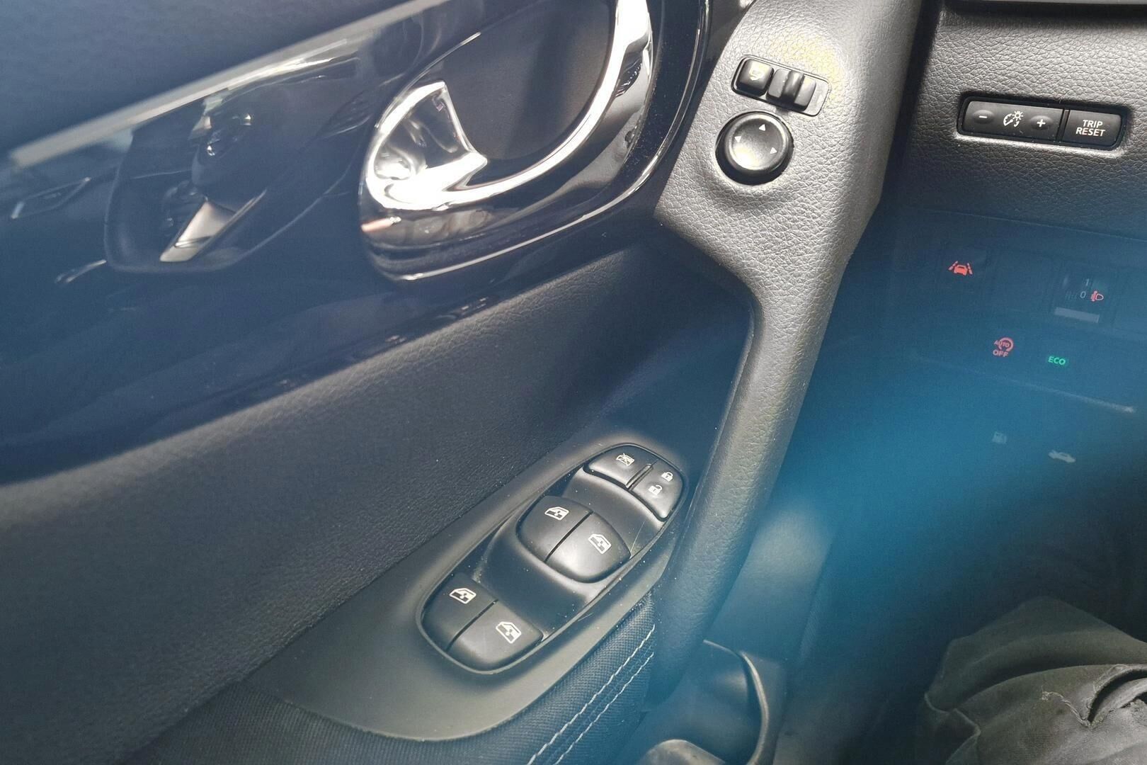 Nissan Qashqai iso kuva 20