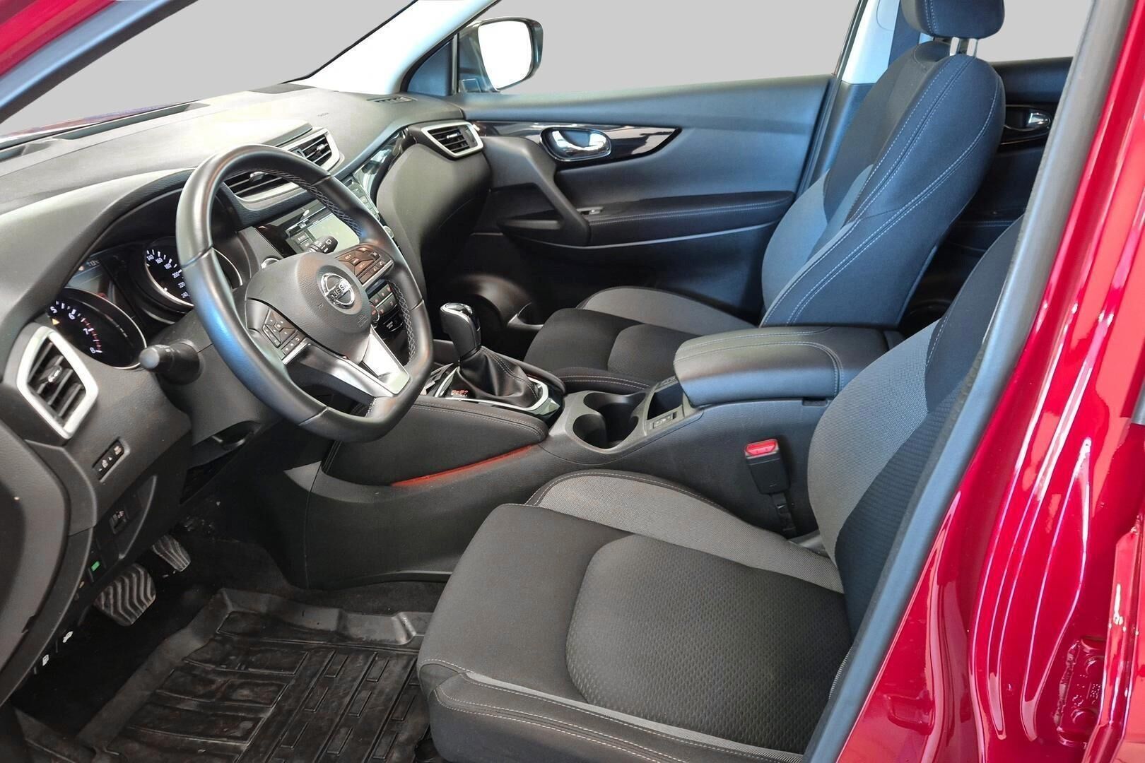 Nissan Qashqai iso kuva 9