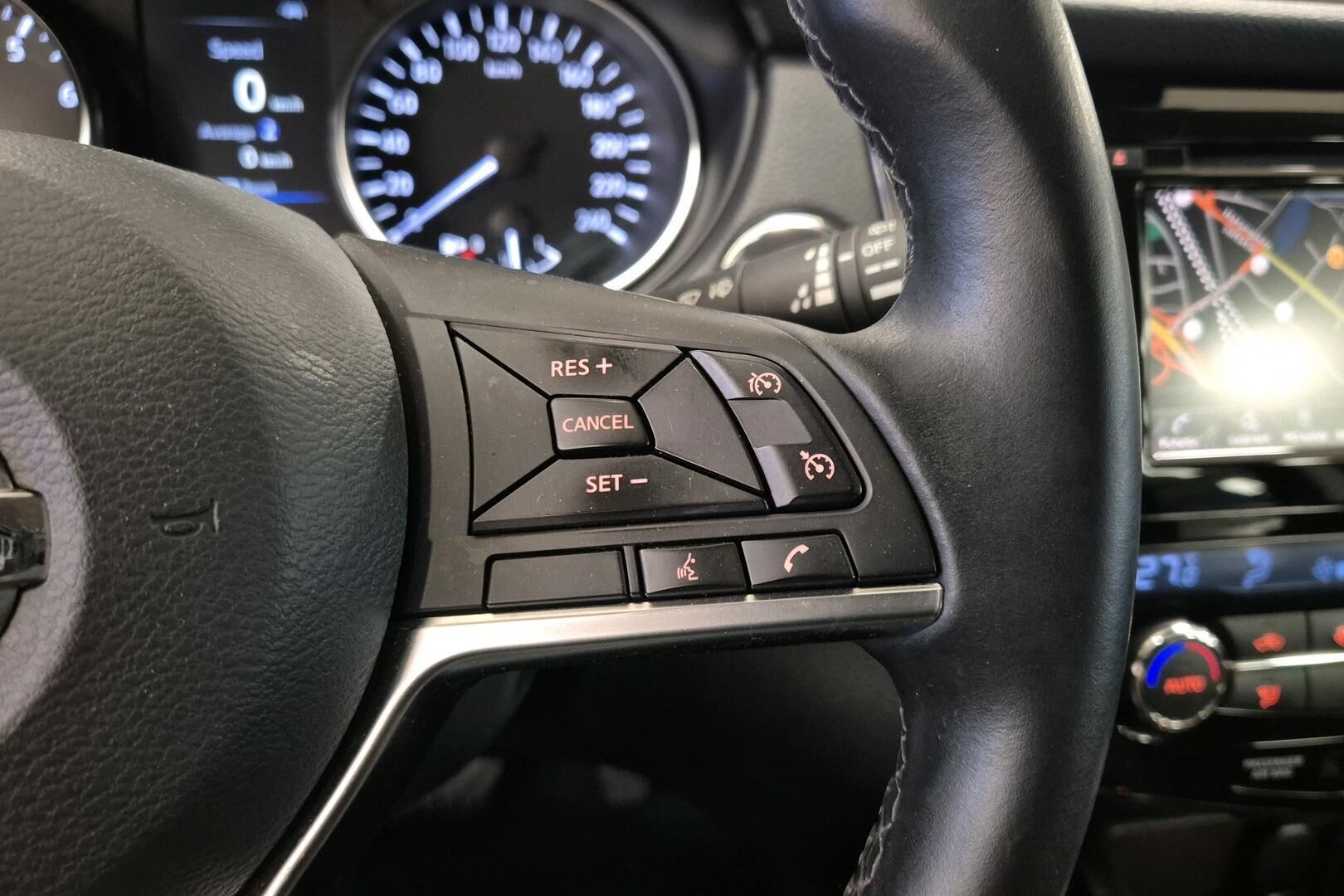 Nissan Qashqai iso kuva 22