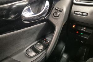 Nissan Qashqai esikatselu 8