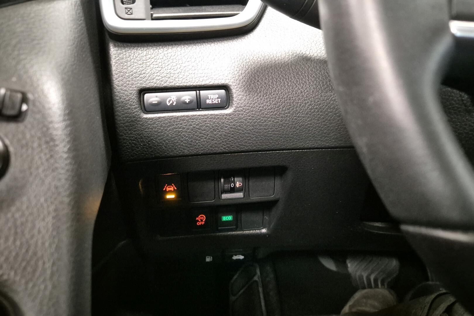 Nissan Qashqai iso kuva 9