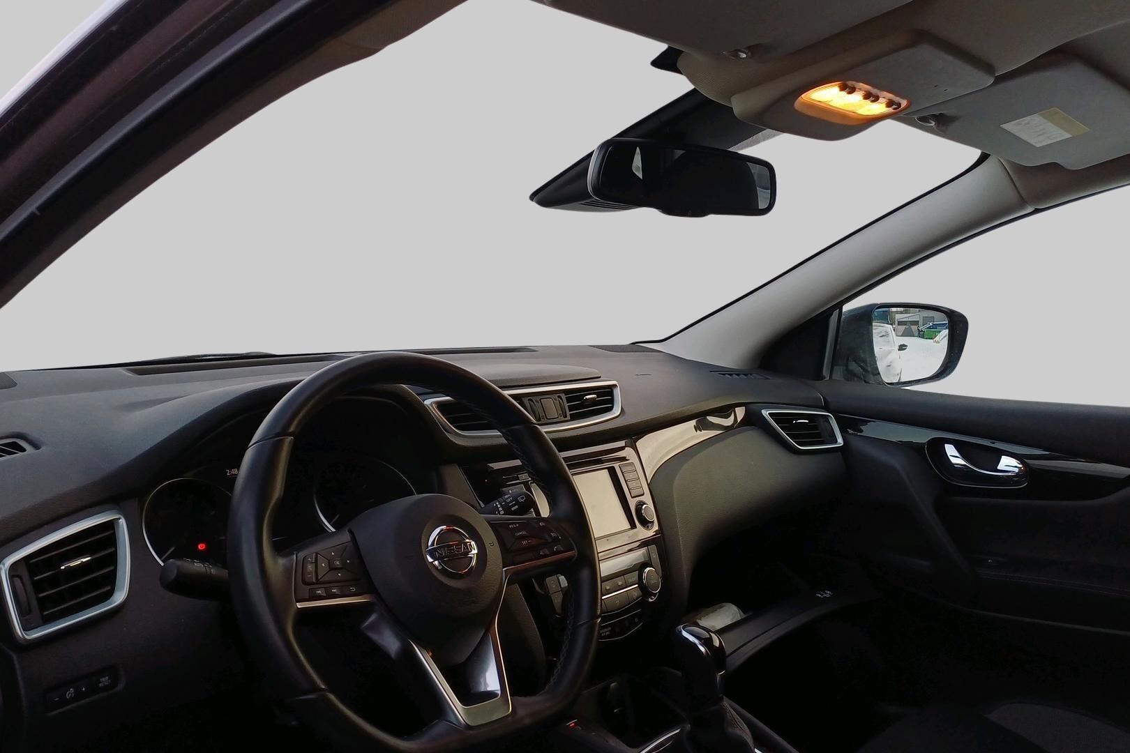Nissan Qashqai iso kuva 8