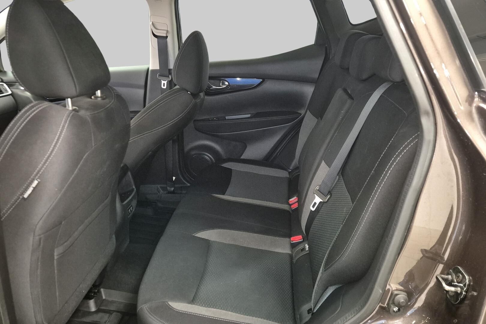 Nissan Qashqai iso kuva 17