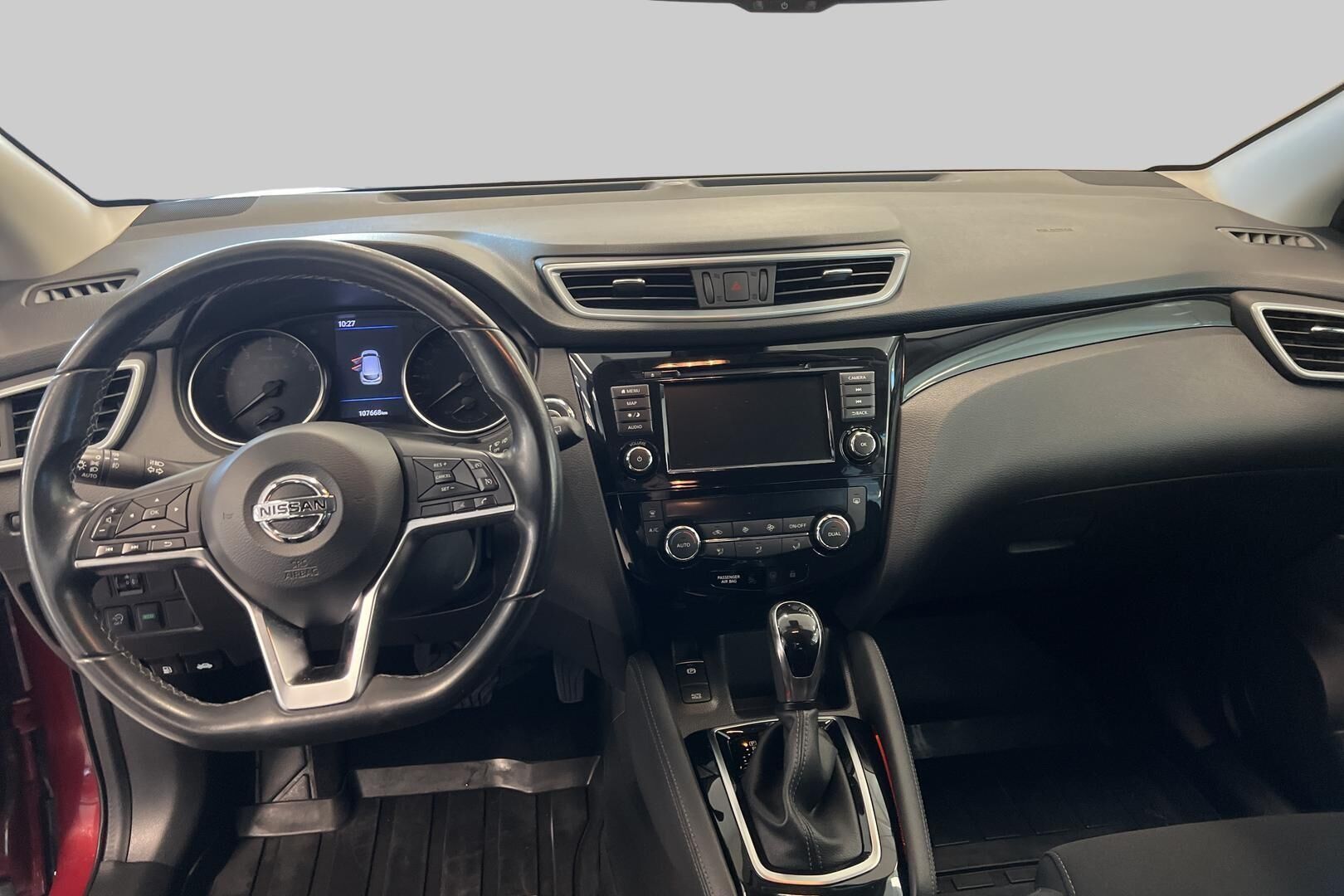 Nissan Qashqai iso kuva 11