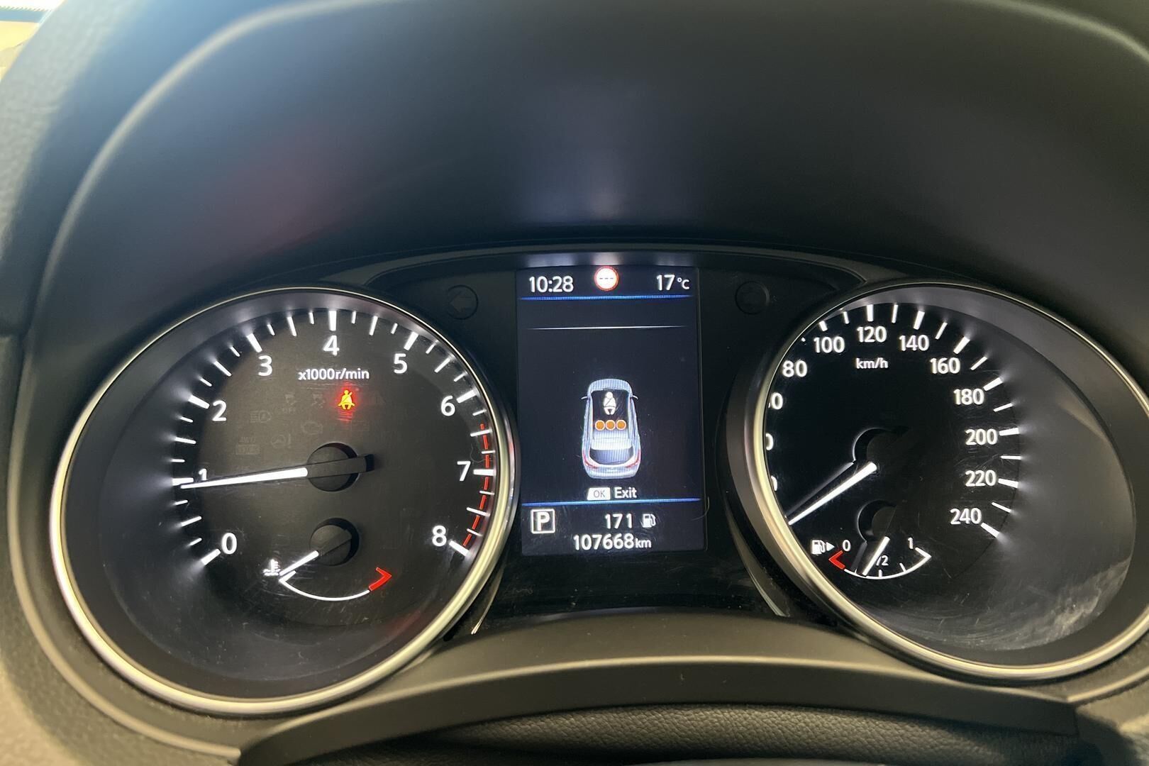 Nissan Qashqai iso kuva 13