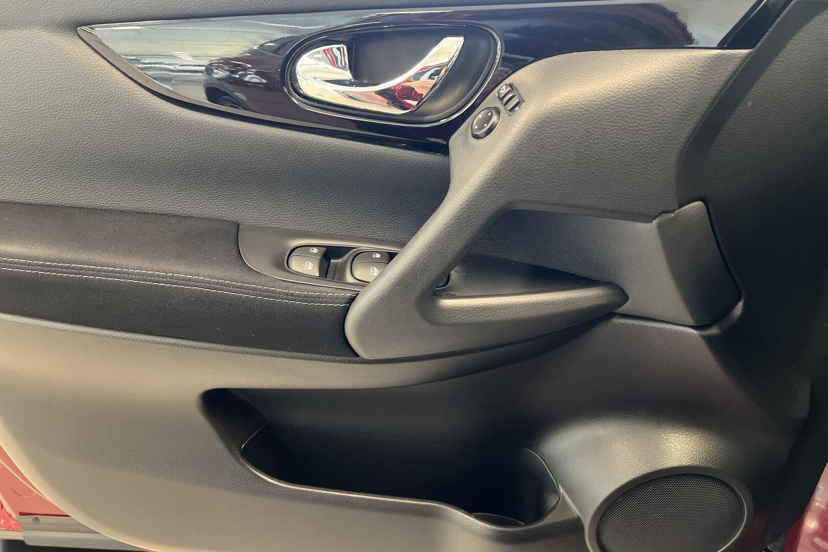 Nissan Qashqai iso kuva 18