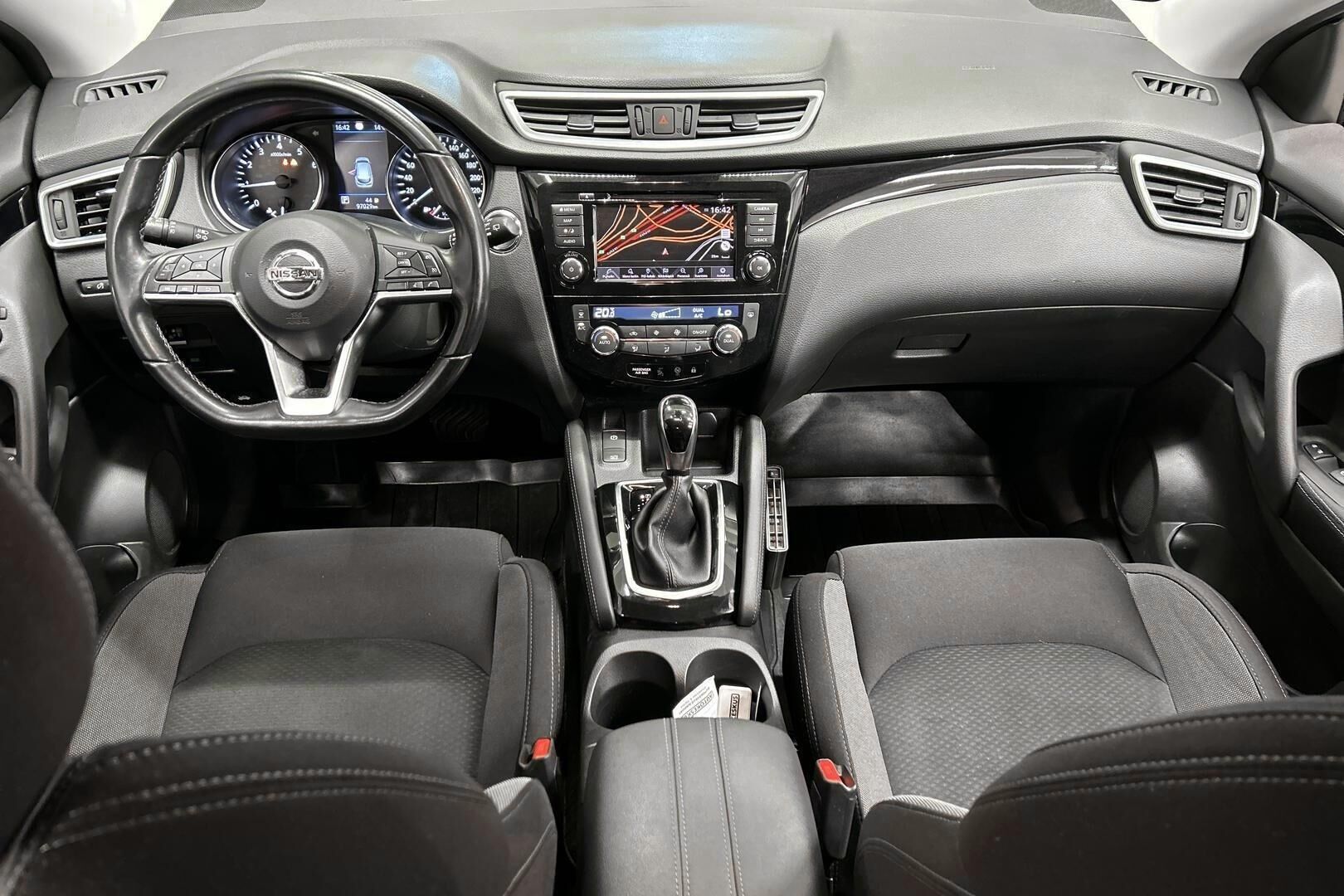 Nissan Qashqai iso kuva 11