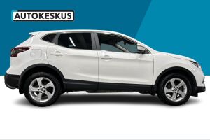 Nissan Qashqai esikatselu 4