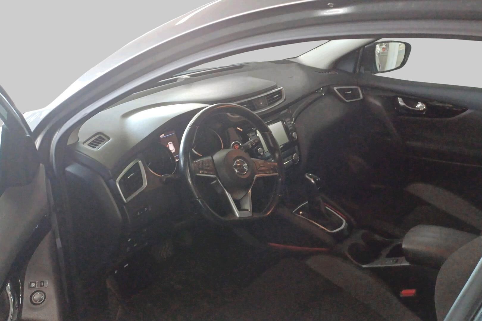 Nissan Qashqai iso kuva 2