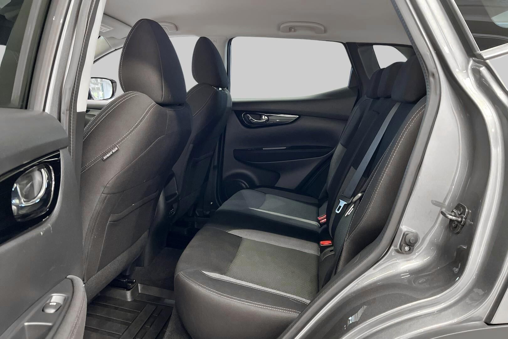 Nissan Qashqai iso kuva 10