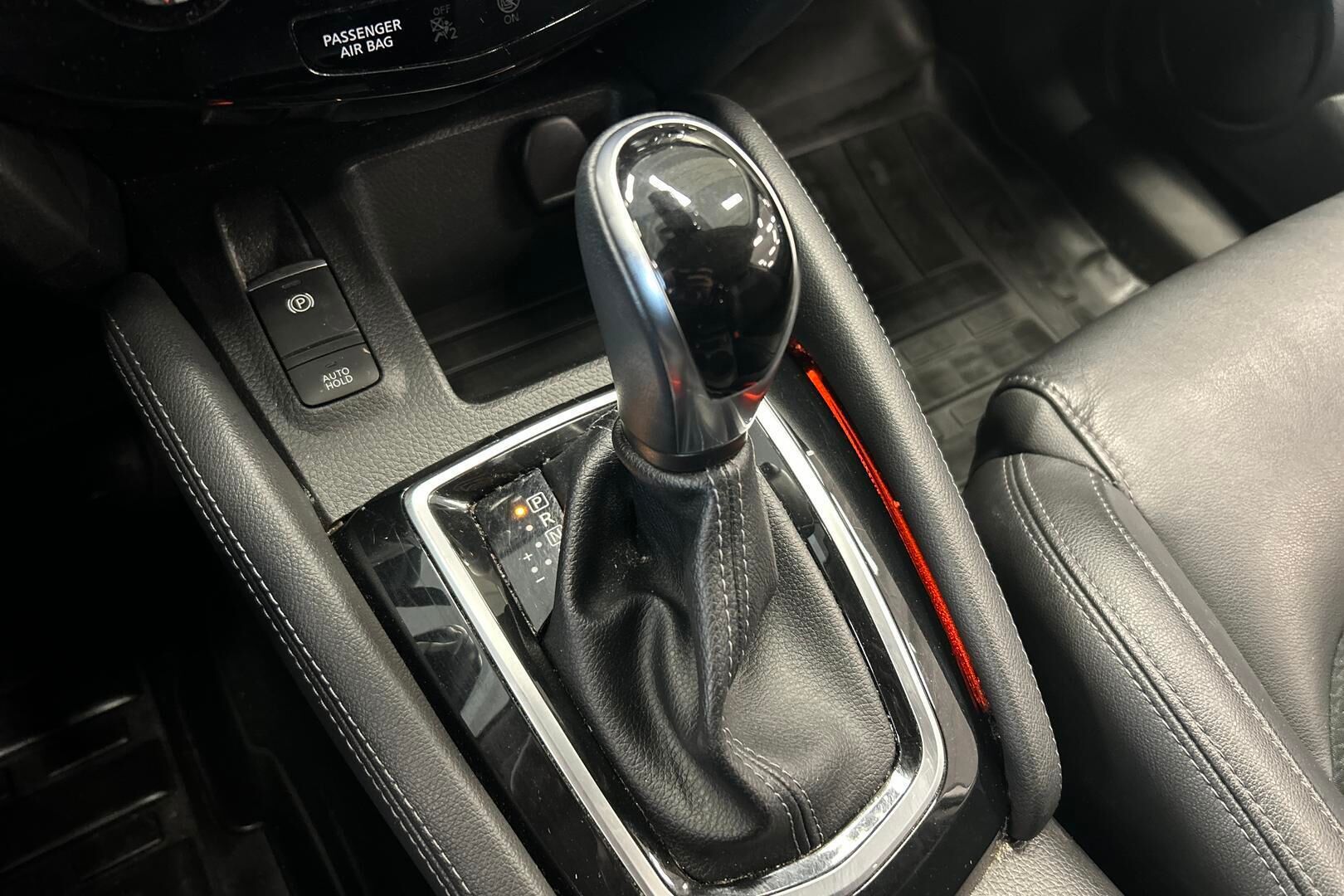 Nissan Qashqai iso kuva 25