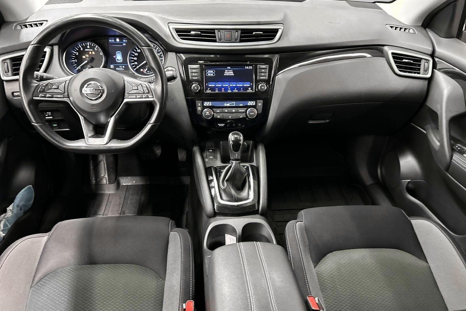 Nissan Qashqai iso kuva 11