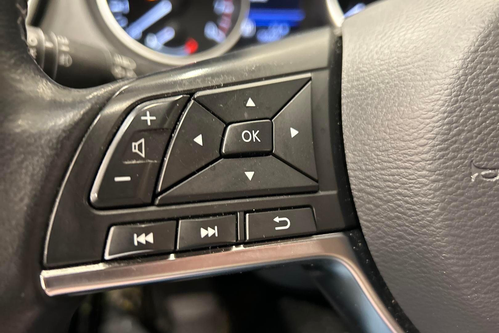 Nissan Qashqai iso kuva 18